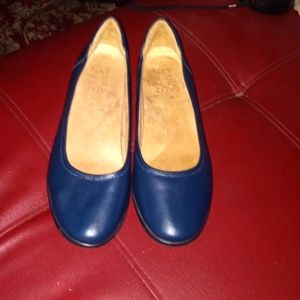 Naturalizer flexi flats navy blue 6.5M